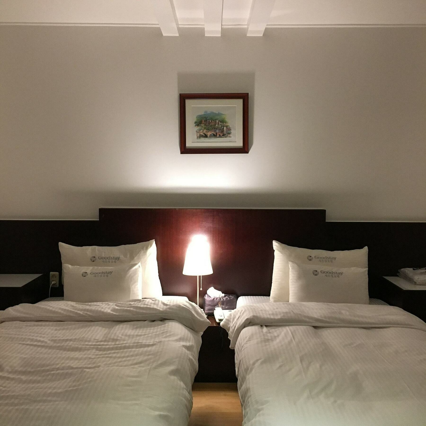מוקפו Charmant Hotel מראה חיצוני תמונה
